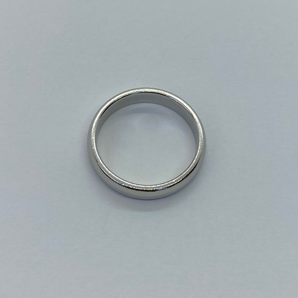 AUTH Tiffany & Co platinum wedding band - Picture 7 of 12